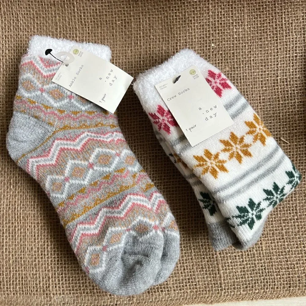 Two pairs of a new day comfy socks one ankle and one crew sizes 4-10